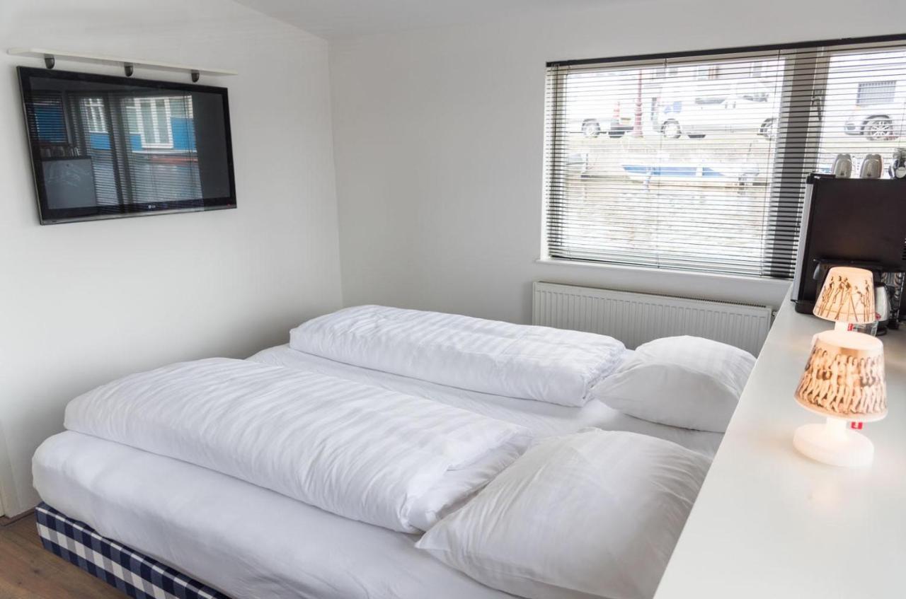 암스테르담 Houseboat Next To Amstel B&B 외부 사진